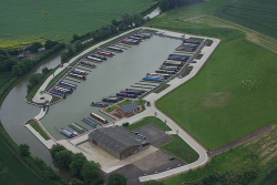 Heyford Fields Marina on the Grand Union Canal near Bugbrooke, Northampton - construction progress Feb 2008 - click to enlarge